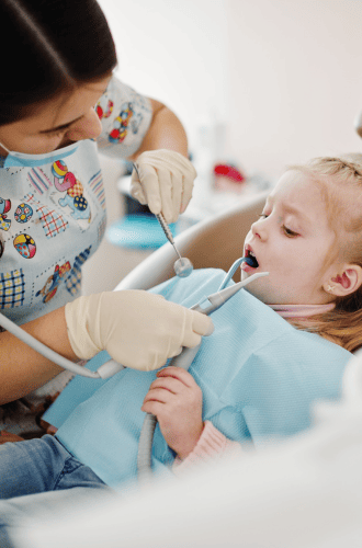 quando devo levar meu bebê ao dentista